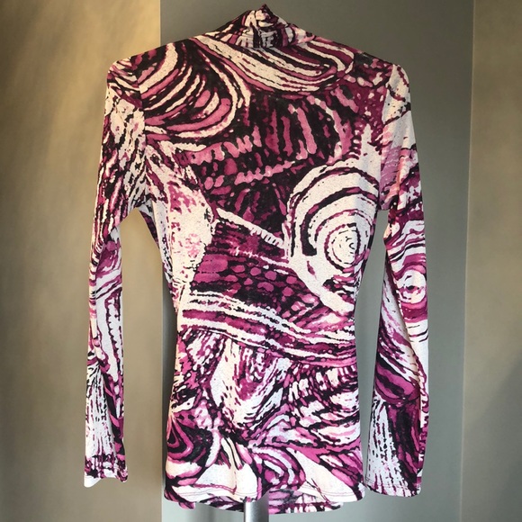 Faux wrap light top - Picture 2 of 6